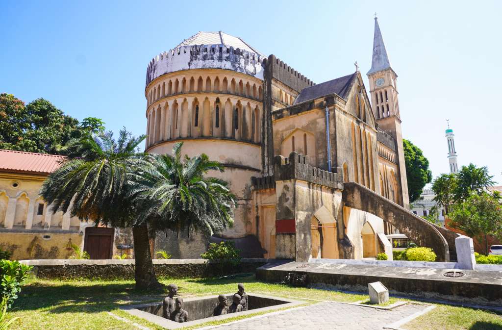 monument-stone-town